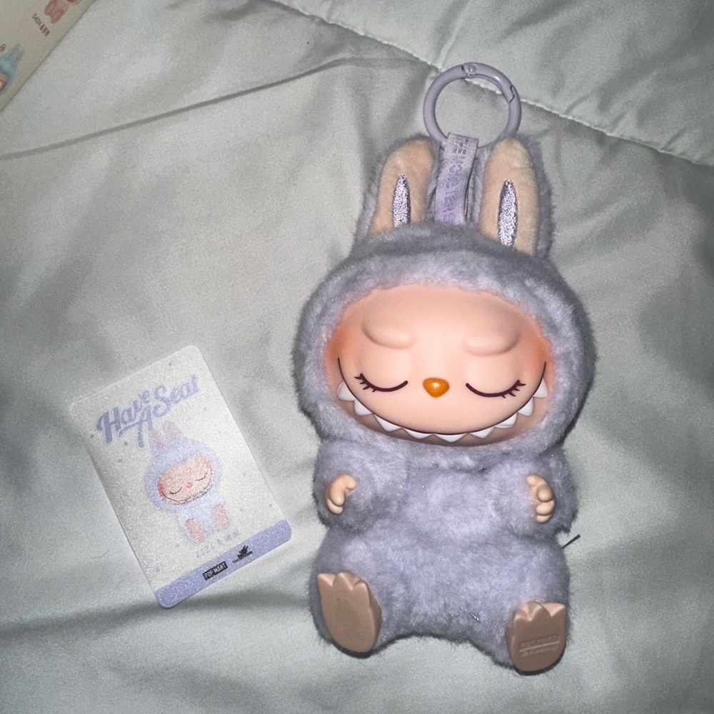 LABUBU x THE MONSTERS (ZIZI)